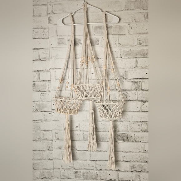 6 Cream Macrame Plant Hanger - Picture 14 of 16
